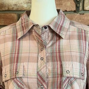 girl crazy Three-Quarter Sleeve Snap Closure Plaid Shirt in Size XL